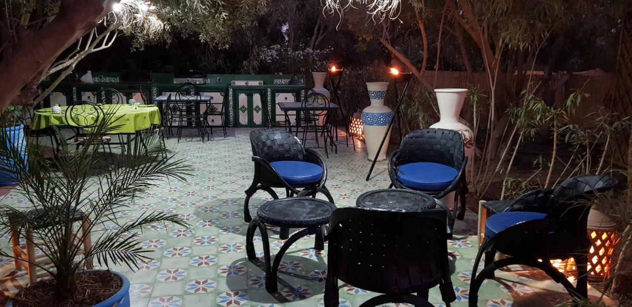 Les Trois Paons Acomodação com café da manhã Tarudante Exterior foto